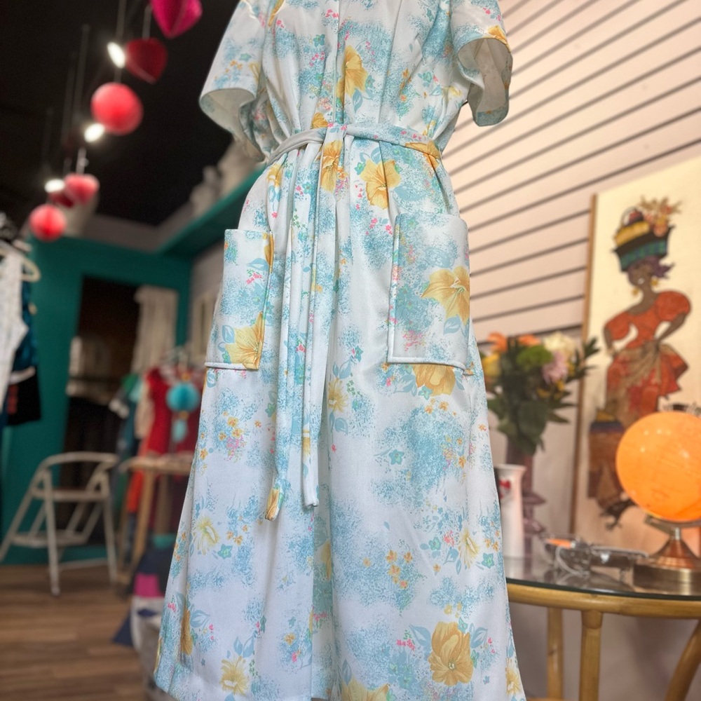 70s Vintage Two Pocket Tie Waist Dress